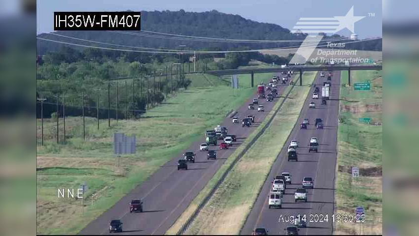 Traffic Cam Argyle › North: I-35W @ FM407