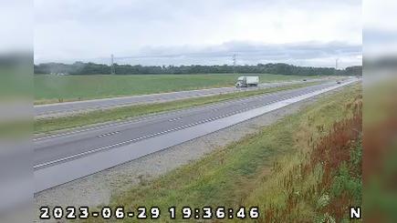 Traffic Cam Waverly Woods: IN 37: 1-069-149-5-2 SR37 - SOUTH OF WAVERLY RD