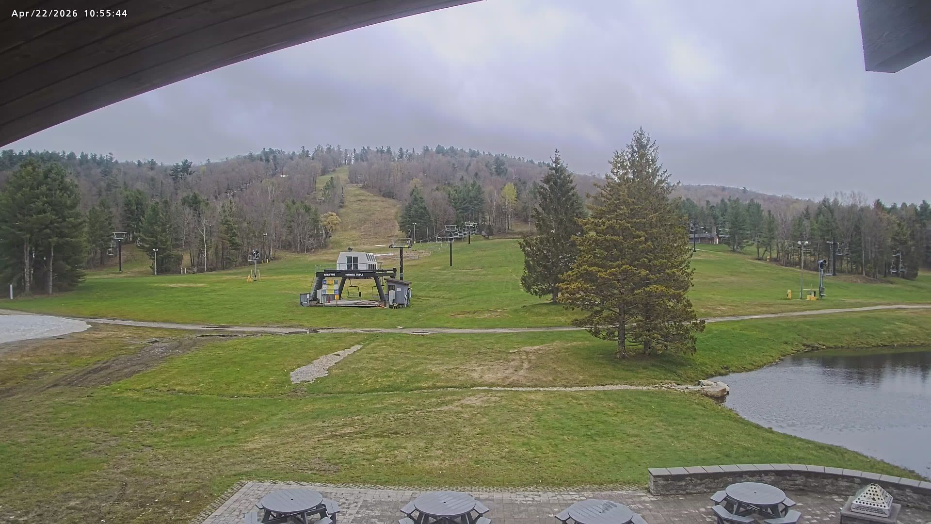 Traffic Cam Cornwall: Mohawk Mountain - Nutmeg
