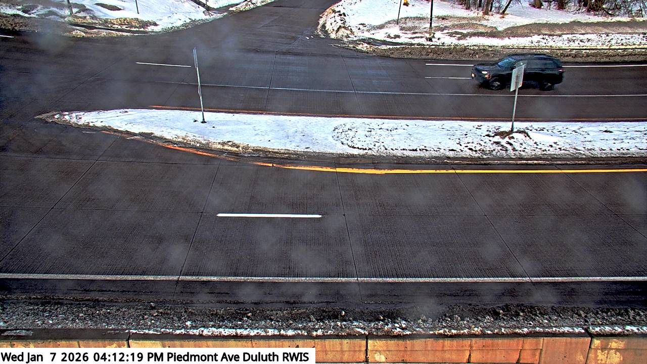 Traffic Cam Duluth: US 53: U.S.53 @ Piedmont Ave (MP 2.7): U.S.53 @ Piedmont Ave (MP 2.7) View