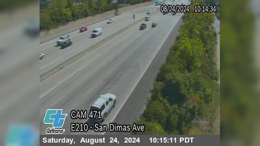 Traffic Cam San Dimas › East: I-210 : (471) - Off-Ramp