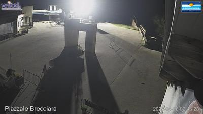 Preview delle webcam di Rocca di Cambio: Partenza seggiovia Brecciara