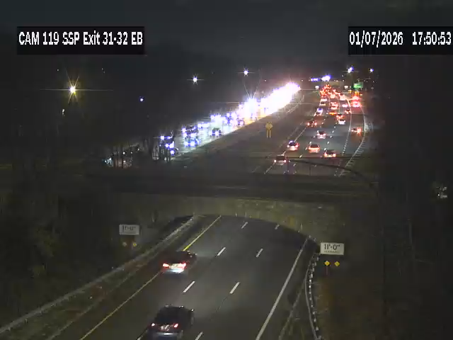 Traffic Cam Huntington › East: SSP at Carmans Rd