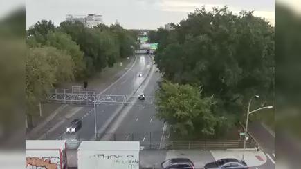 Traffic Cam New York › South: 907H Southbound East 174th Street