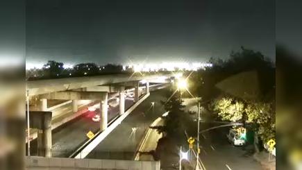 Traffic Cam New York › South: I-678 at 133rd Avenue Southbound