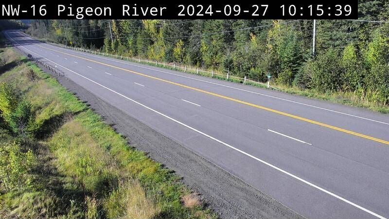 Traffic Cam Neebing: Highway 61 near Lake Lenore Rd