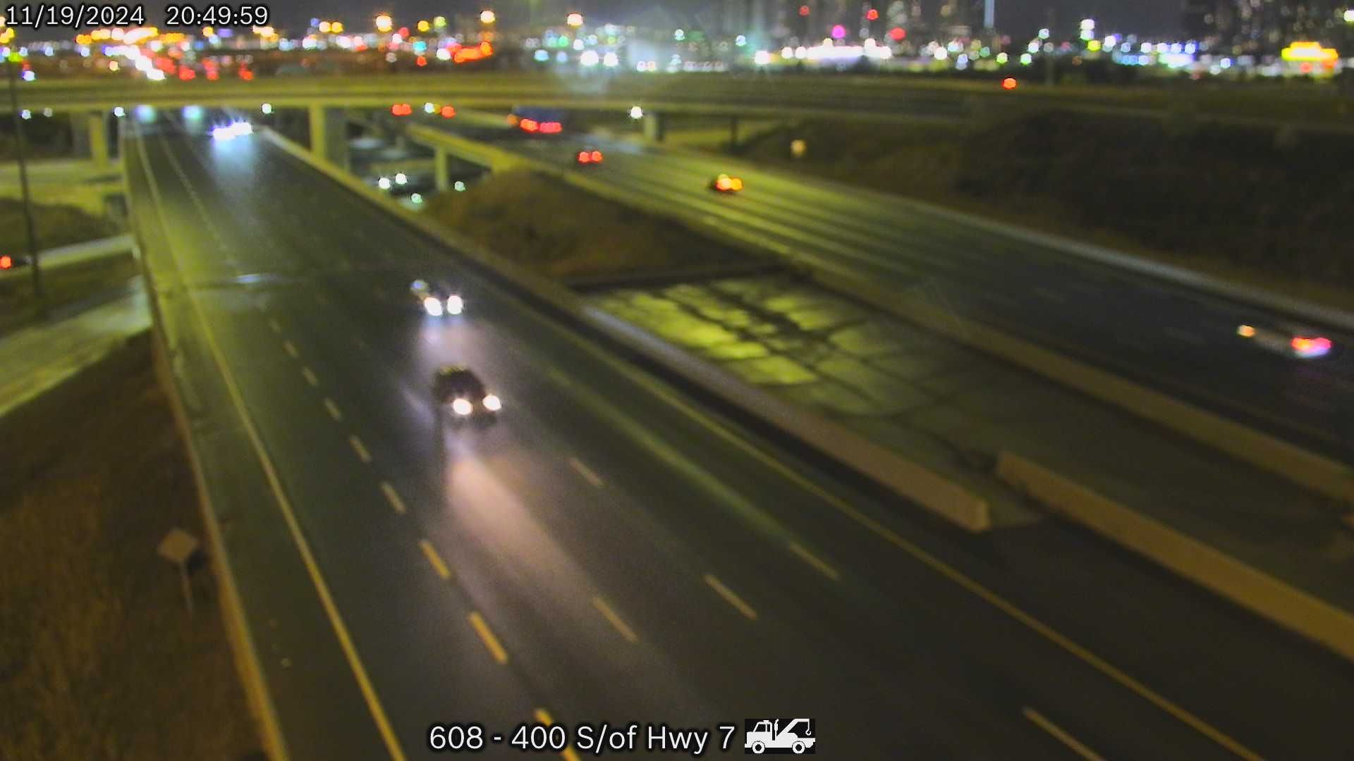 Traffic Cam Vaughan: Highway 400 near Highway 407
