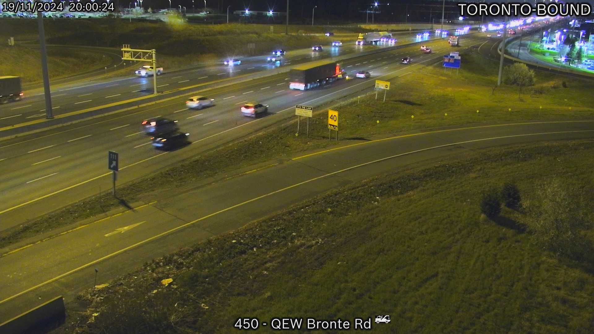 Traffic Cam Burlington: QEW near Bronte Road