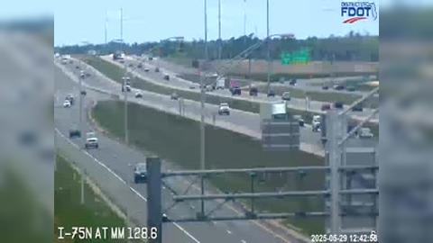 Traffic Cam Timberwalk at Three Oaks: 1286N_75_S/O_TERMINAL_ACCESS_RD_M129