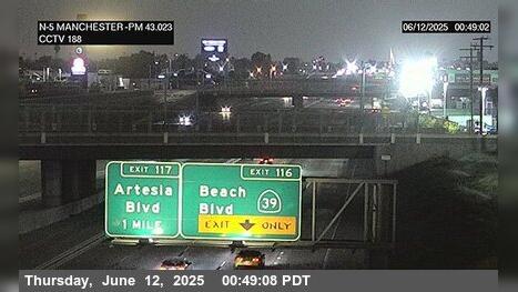 Traffic Cam Buena Park › North: I-5 : Manchester Avenue (South of Stanton)