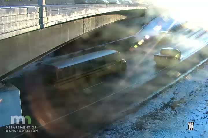 Traffic Cam St. Paul: I-94 WB @ I-35E NB