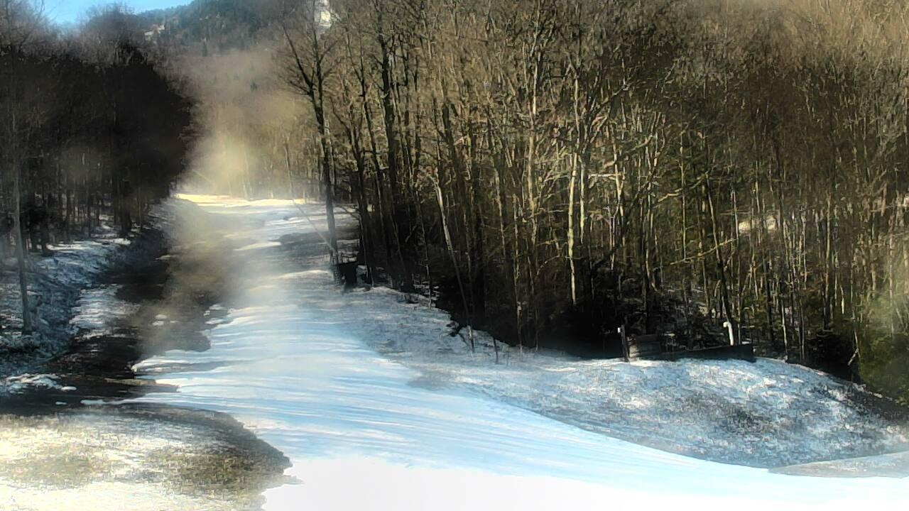 Traffic Cam Cambridge: Smugglers' Notch Resort