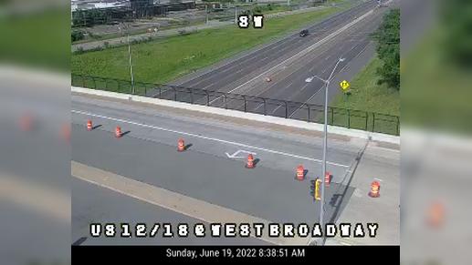 Traffic Cam Monona: US 12/ US 18 @ West Broadway