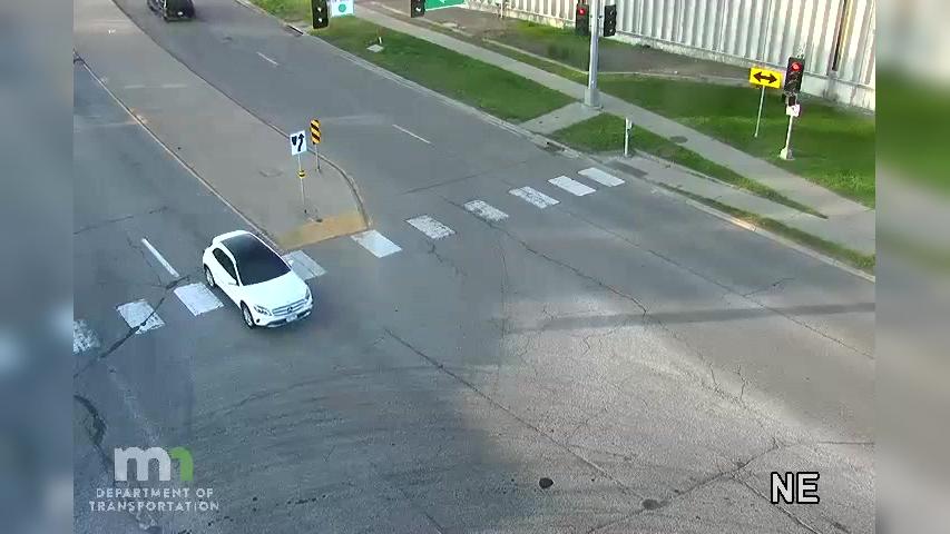 Traffic Cam Hastings: T.H.61 SB @ C.S.A.H.46 EB