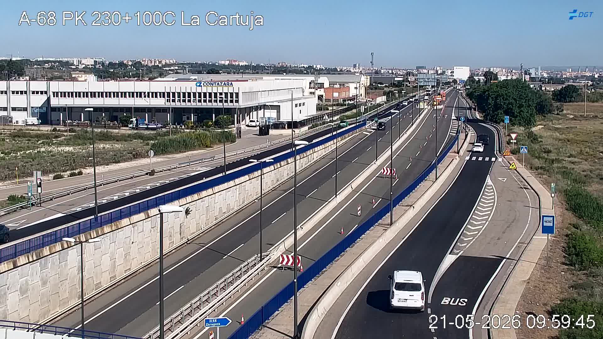 Traffic Cam Zaragoza: A-68 - CV-624 - Autovía del Ebro