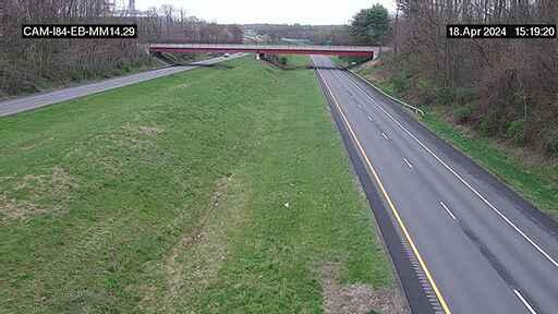 Traffic Cam Ridgebury: I-84 West of Ex