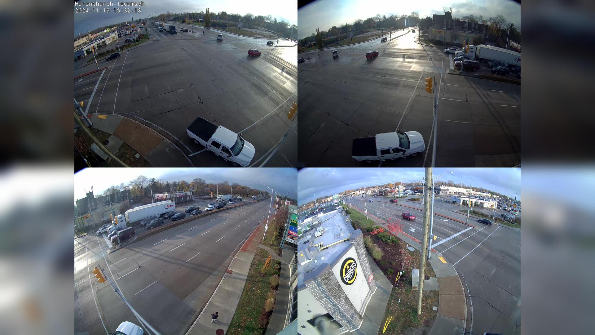 Traffic Cam Windsor: Goyeau St & Wyandotte St