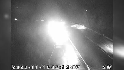 Traffic Cam Crothersville: I-65: 1-065-036-5-1 US