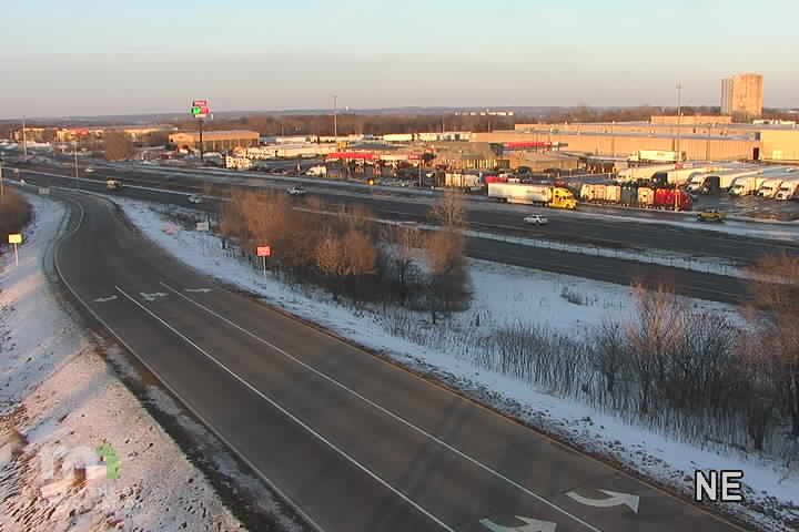 Traffic Cam Inver Grove Heights: T.H.52 SB @ 117th St WB