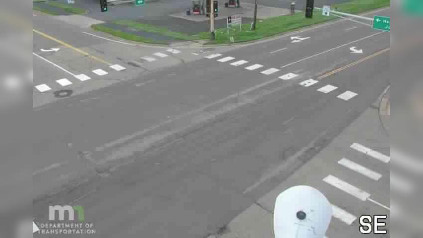 Traffic Cam Maplewood: T.H.120 SB @ Hadley Ave N