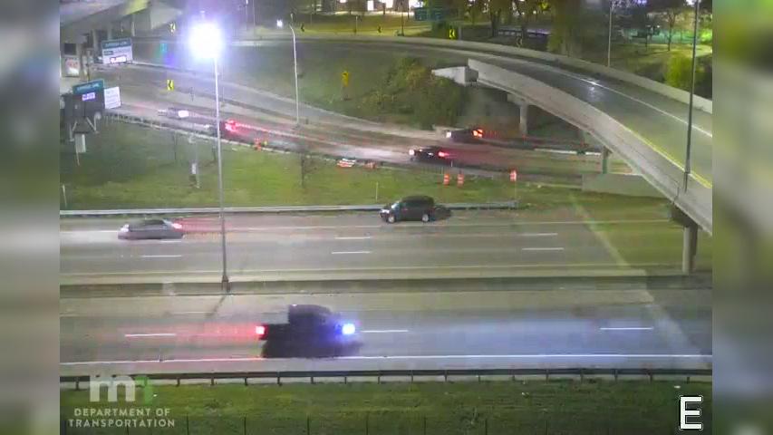 Traffic Cam Minneapolis: I-394 EB @ I-94 SB