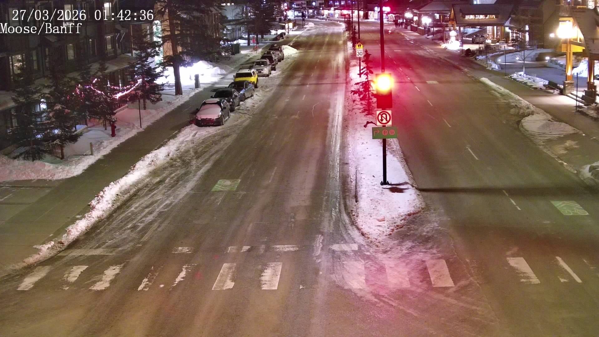 Traffic Cam Downtown District: Banff Ave at Moose St
