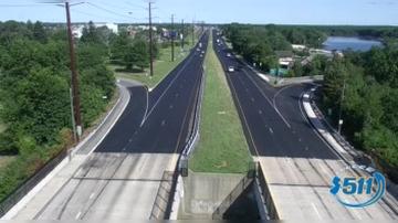 Traffic Cam Manahawkin › West: NJ-72 @ US-9
