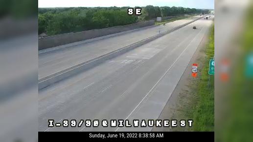 Traffic Cam Janesville: I-39/I-90 @ Milwaukee St