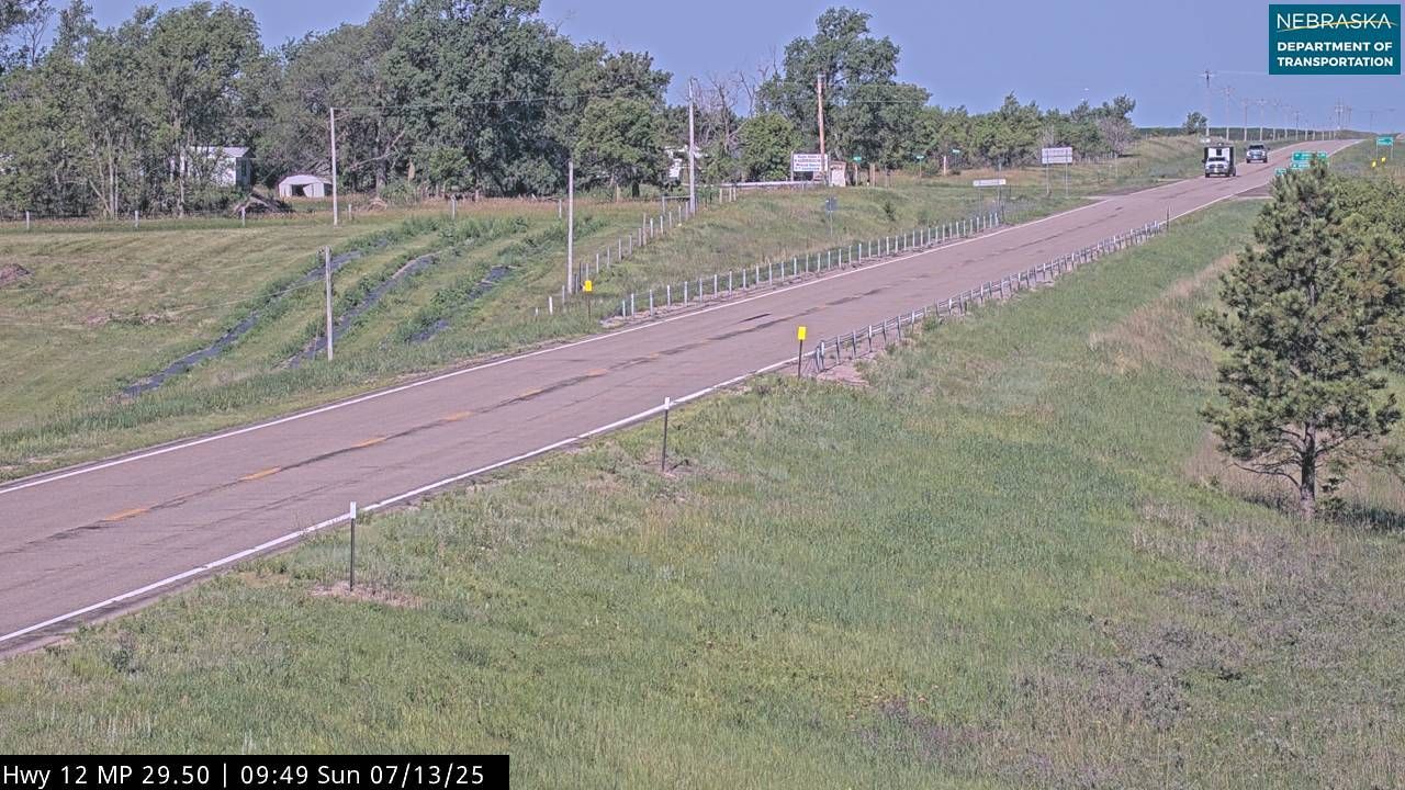 Traffic Cam Norden › West: NE 12: W of - Looking west