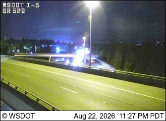 Traffic Cam Pinehurst: I-5 at MP 189.3: SR 526 Interchange