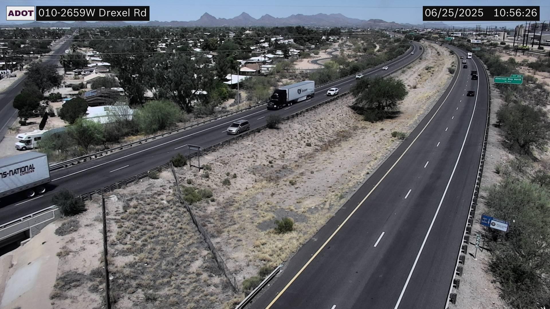 Traffic Cam Palo Verde Park › West: I-10 WB 265.90 @Drexel Rd