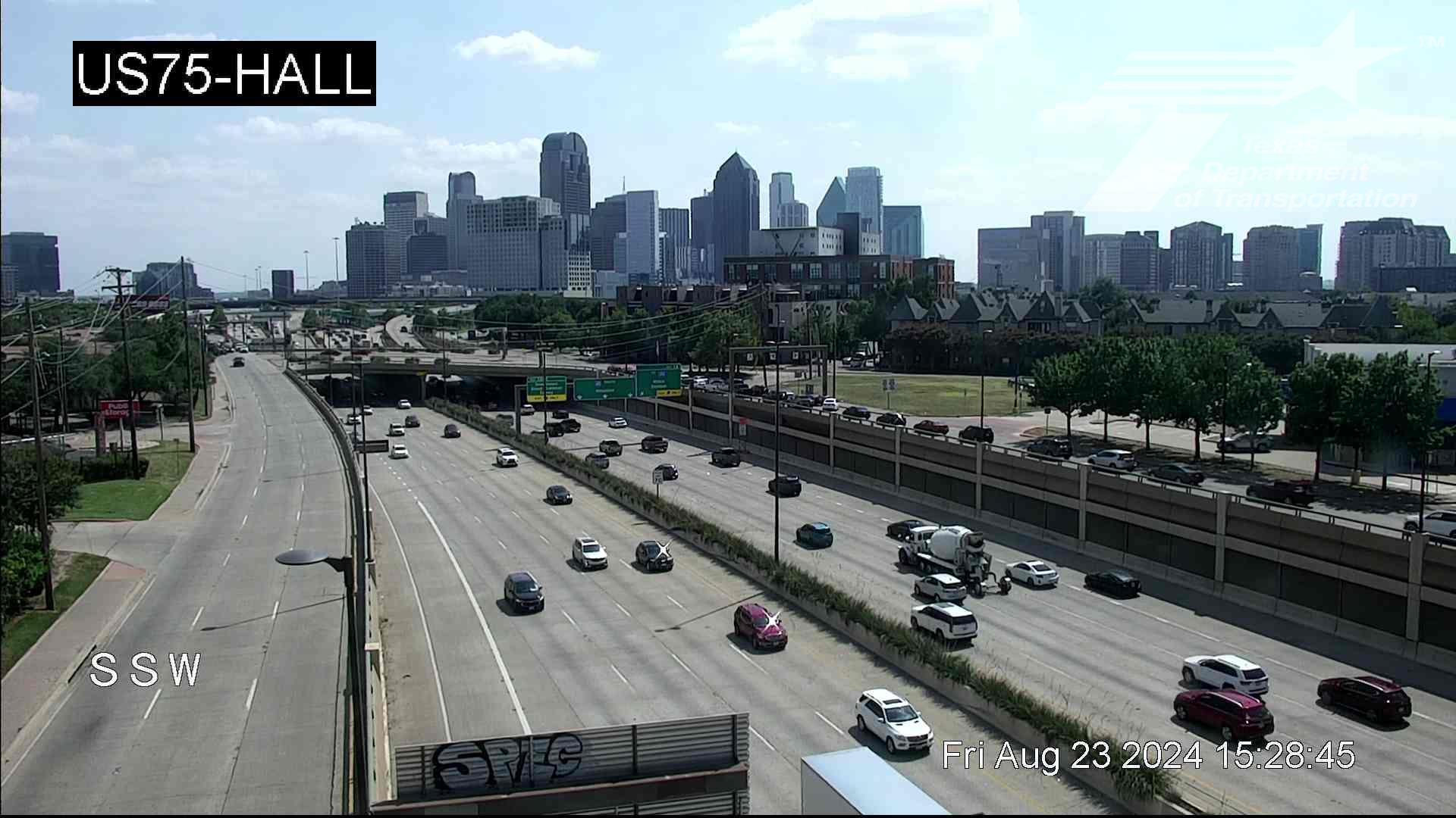 Traffic Cam Roseland Neighborhood › North: US 75 @ Hall