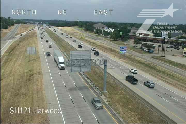 Traffic Cam Bedford › North: SH 121 @ Harwood