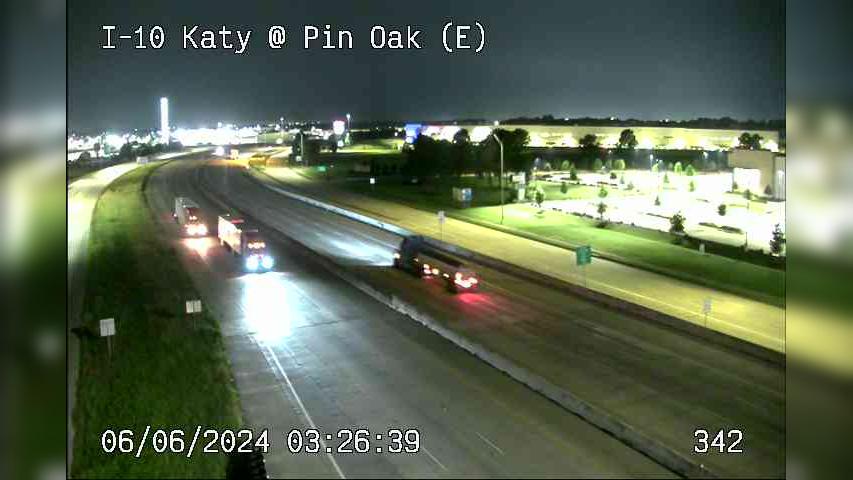 Traffic Cam Katy › West: I-10 - Pin Oak (E)