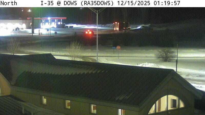 Traffic Cam Dows: Rest Area: I-35 NB/SB MM 159 near - Exit