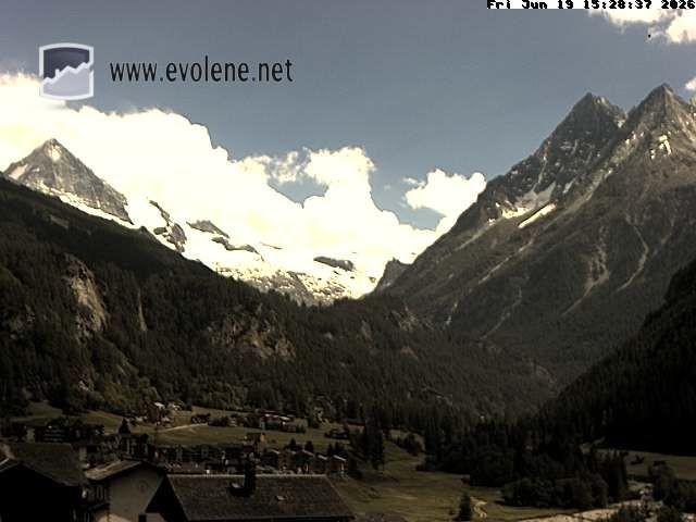 Evolène › Südosten: Grande Dent de Veisivi - Dent Blanche