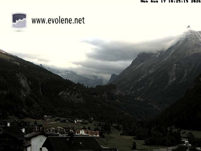 Evolène › Südosten: Grande Dent de Veisivi - Dent Blanche