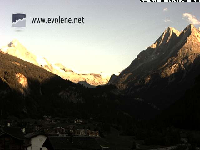 Evolène › Südosten: Grande Dent de Veisivi - Dent Blanche