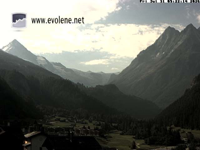 Evolène › Südosten: Grande Dent de Veisivi - Dent Blanche