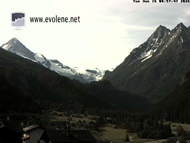 Evolène › Südosten: Grande Dent de Veisivi - Dent Blanche
