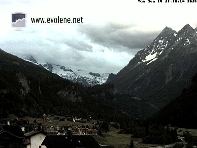 Evolène › Südosten: Grande Dent de Veisivi - Dent Blanche