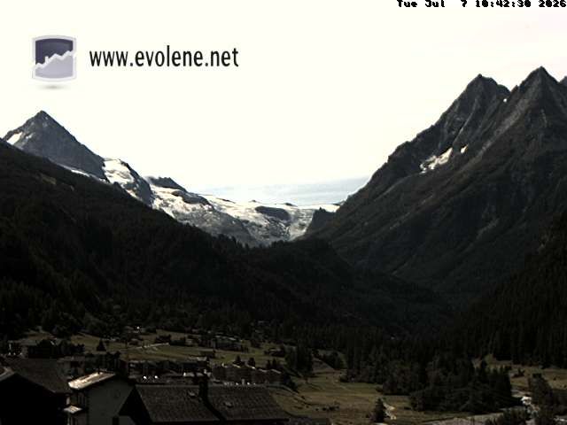 Evolène › Südosten: Grande Dent de Veisivi - Dent Blanche