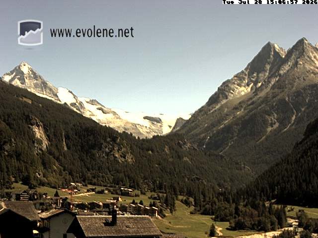 Evolène › Südosten: Grande Dent de Veisivi - Dent Blanche