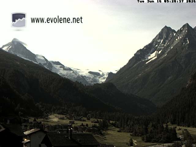 Evolène › Südosten: Grande Dent de Veisivi - Dent Blanche