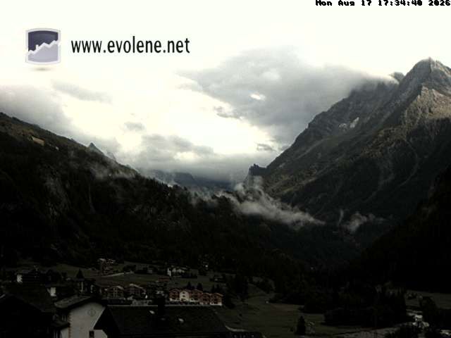 Evolène › Südosten: Grande Dent de Veisivi - Dent Blanche
