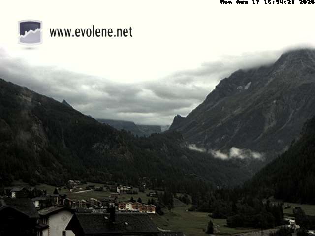 Evolène › Südosten: Grande Dent de Veisivi - Dent Blanche