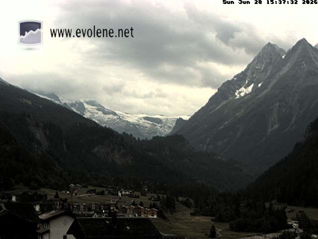 Evolène › Südosten: Grande Dent de Veisivi - Dent Blanche
