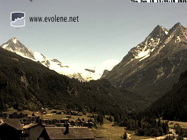 Evolène › Südosten: Grande Dent de Veisivi - Dent Blanche
