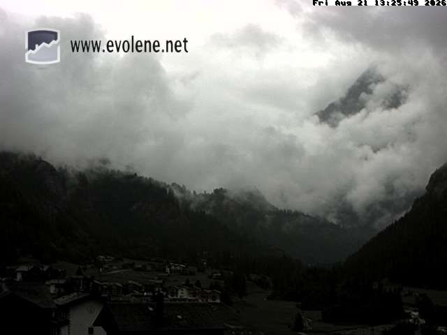 Evolène › Südosten: Grande Dent de Veisivi - Dent Blanche