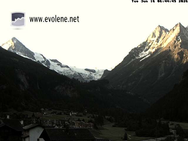 Evolène › Südosten: Grande Dent de Veisivi - Dent Blanche